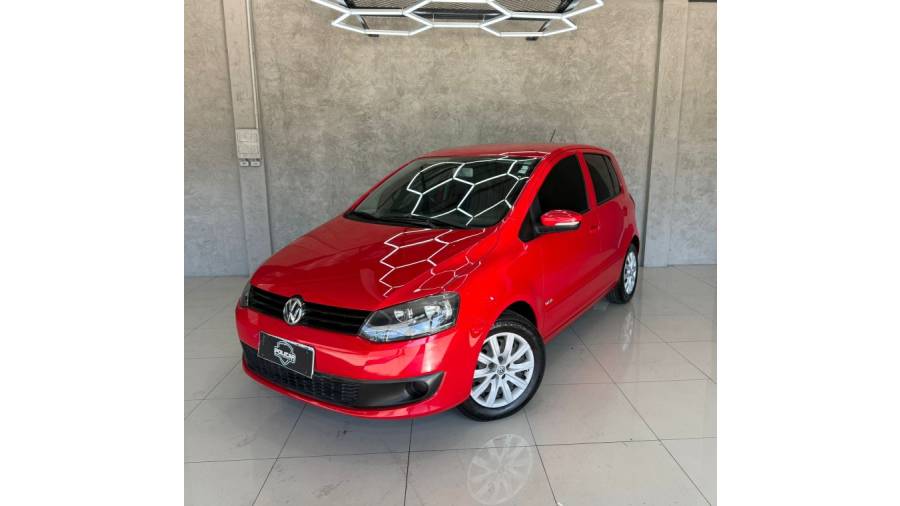VOLKSWAGEN - FOX - 2011/2011 - Vermelha - R$ 29.900,00