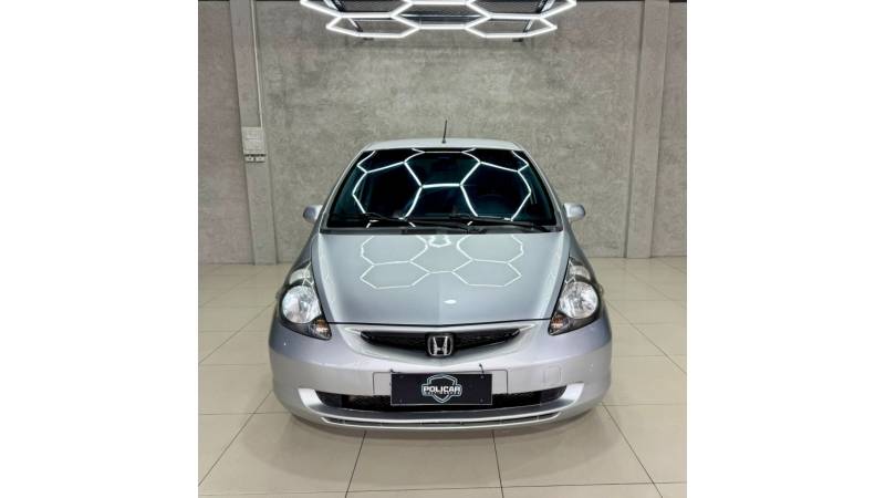 HONDA - FIT - 2006/2006 - Prata - R$ 33.900,00