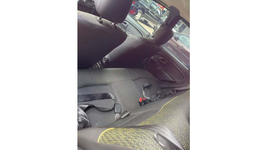 RENAULT - CLIO - 2014/2014 - Vermelha - R$ 27.900,00