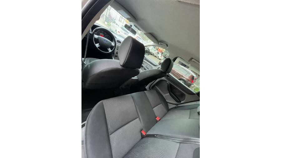 FORD - FOCUS - 2013/2013 - Prata - R$ 39.900,00
