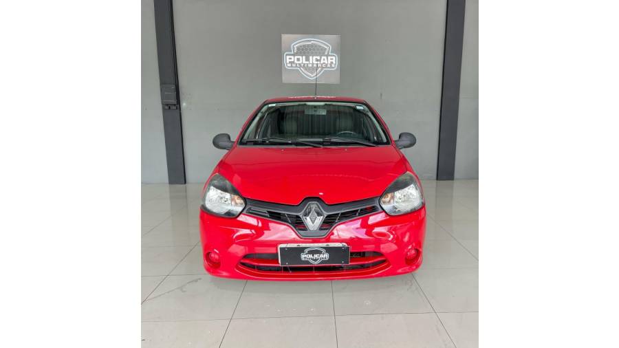 RENAULT - CLIO - 2014/2014 - Vermelha - R$ 27.900,00