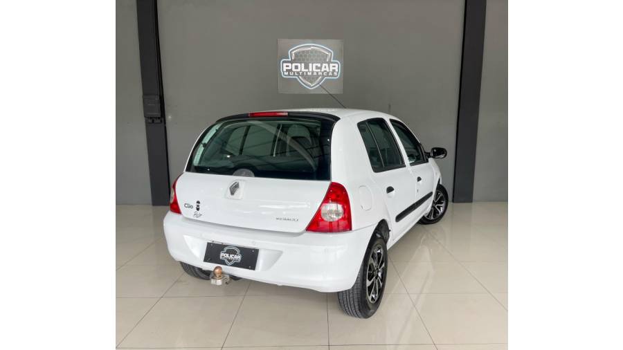 RENAULT - CLIO - 2010/2011 - Branca - R$ 24.900,00
