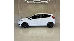 FORD - FIESTA - 2015/2015 - Branca - R$ 45.900,00