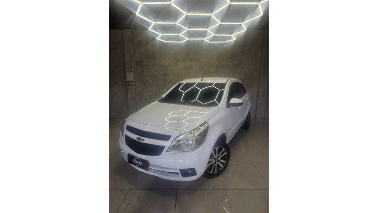 CHEVROLET - AGILE - 2010/2010 - Branca - R$ 32.900,00